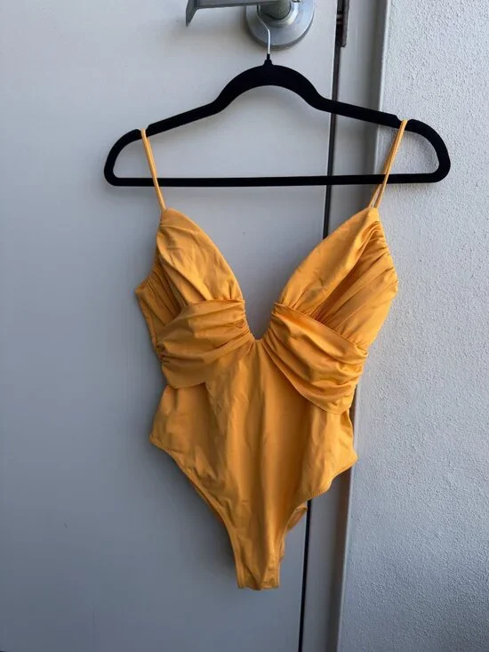 ZARA BRIGHT YELLOW/ORANGE RUCHED SWIMSUIT - Picture 4 of 6